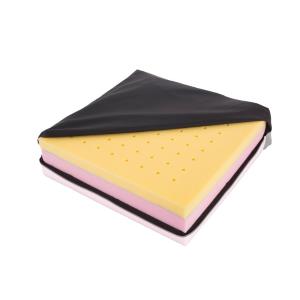 CUSCINO ANTIDECUBITO (44 x 44 x 7h cm) SCHIUMA VISCOELASTICA FORATA E BASE PORTANTE CON RIVESTIMENTO IN MATERIALE TECNICO TRASPIRANTE AMOVIBILE CON ZIP