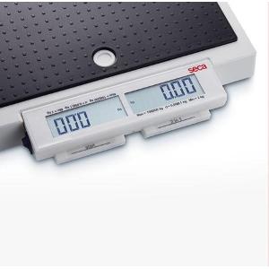 SECA - Bilancia pesa persone digitale da terra - portata 200 kg, divisione 100 g < 150 kg > 200 g -  per uso medico