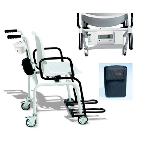 SECA - Bilancia digitale a poltrona con ruote - Portata 300 kg - Con modulo wireless per trasferimento dei valori - divisione 20 g <50 kg> 50 g <150 kg>100 g -  braccioli ribaltabili e poggiapiedi ripiegabili - Classe III.