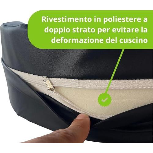 CUSCINO GIRA PAZIENTE OSPEDALIERO (L: 47 x P:40 x H: 13 cm) Rivestimento asportabile IN ECOPELLE SANIFICABILE - Due maniglie laterali e cinghia di fissaggio - Facilita le manovre di rotazione del paziente